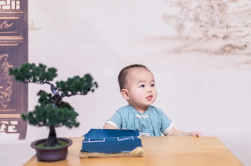 东台二个月宝宝做哪些训练